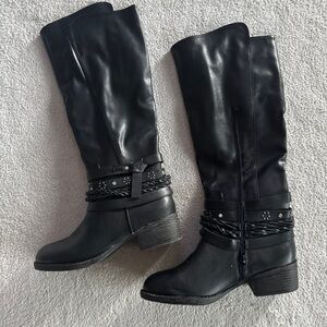 Black Knee-High Women's Boots